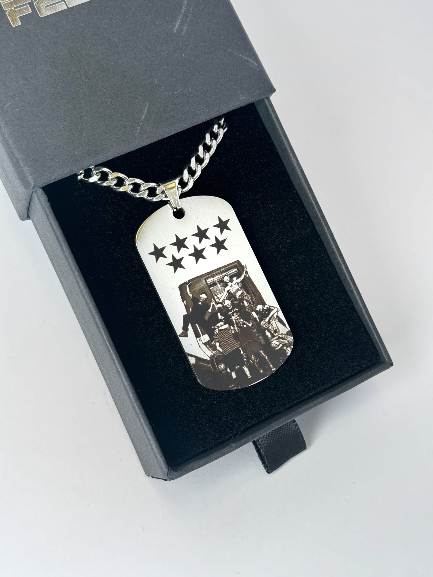 "MADCHAIN" (personalizada)