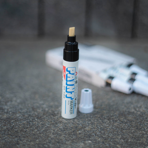 Pack de 5 rotuladores uni paint px-30 negro