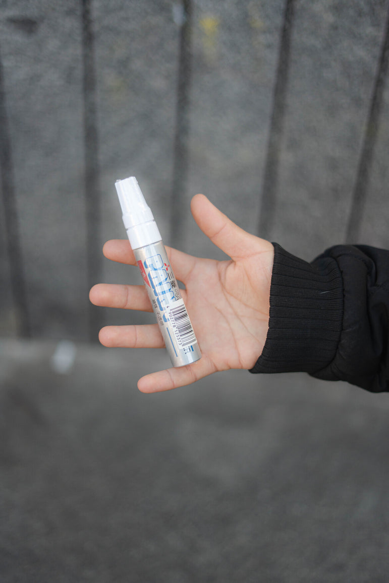 Rotulador Uni Paint PX-30