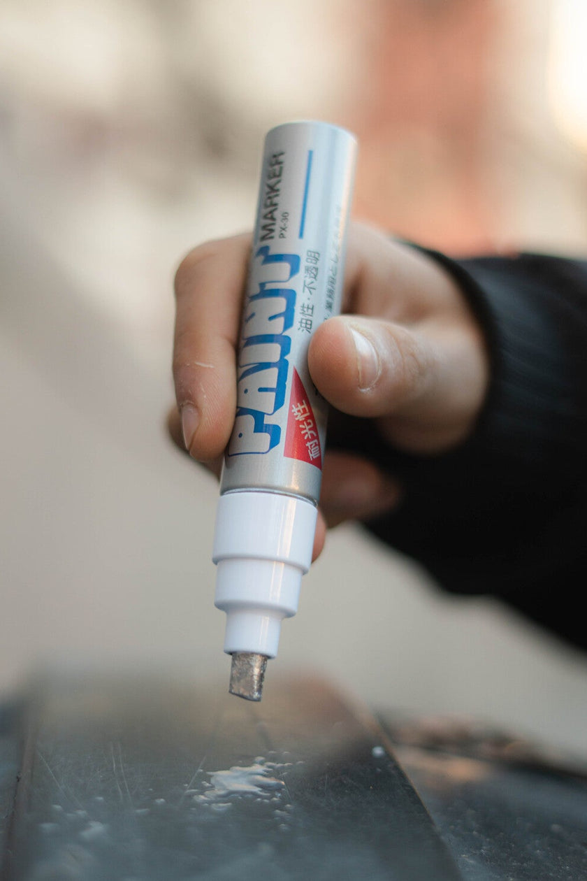 Rotulador Uni Paint PX-30