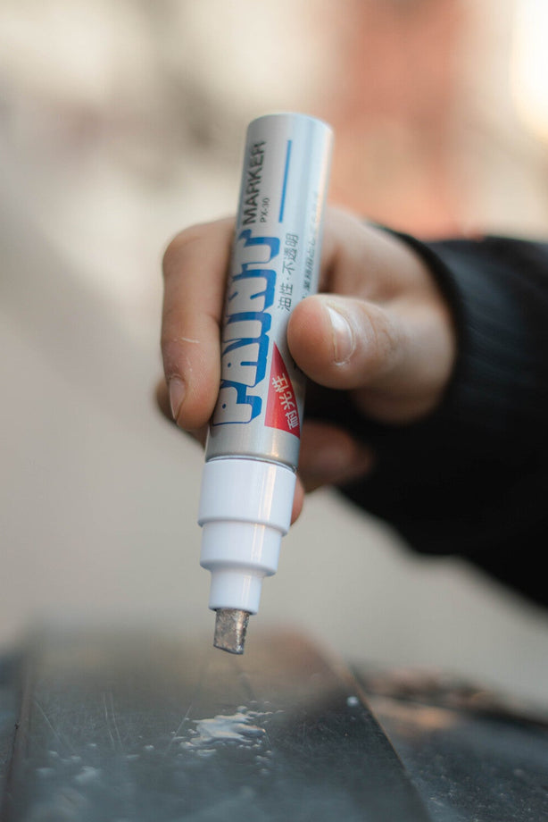 Rotulador Uni Paint PX-30